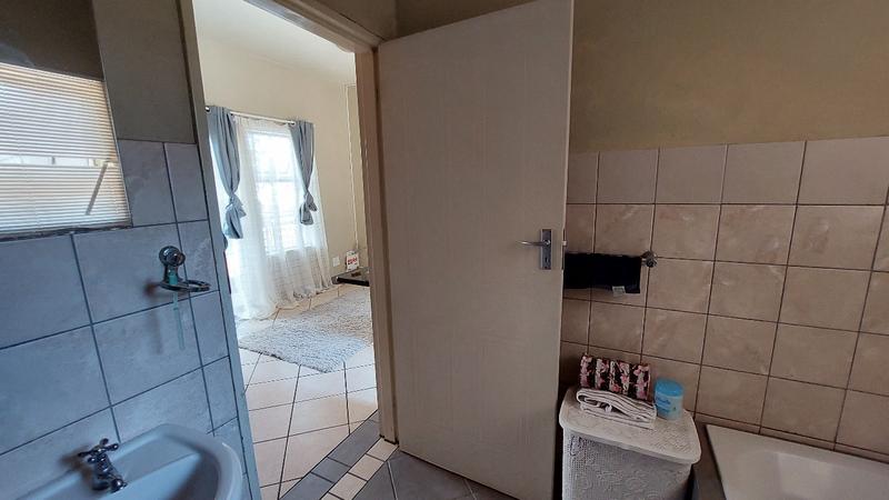 1 Bedroom Property for Sale in Die Bult North West